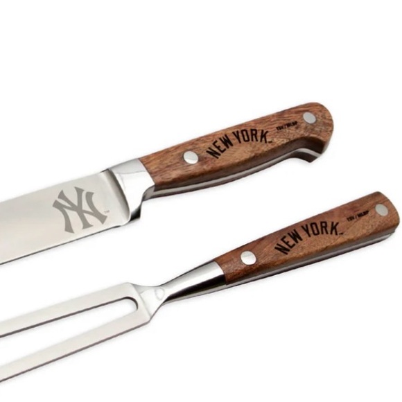 New York Yankees Two Piece Carving Knife Set by The Sports Vault - Picture 2 of 10